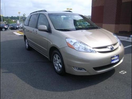 Toyota Sienna SEL Sport Utility 4D Other