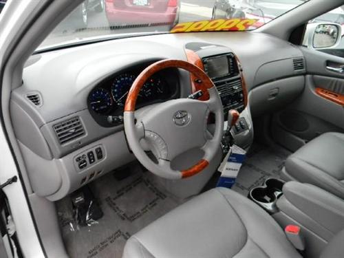 Toyota Sienna 2008 photo 5
