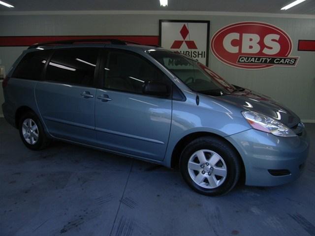 Toyota Sienna X MiniVan