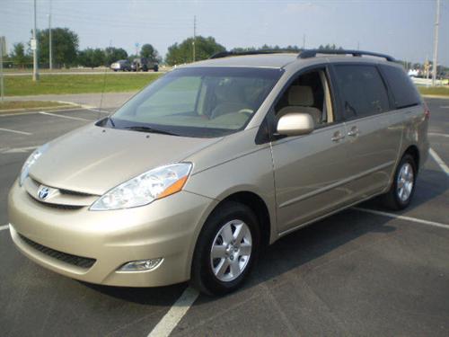 Toyota Sienna SEL Sport Utility 4D Other