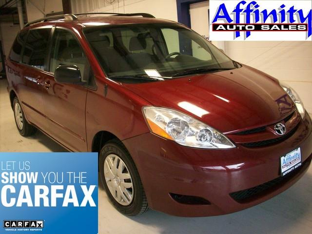 Toyota Sienna 2008 photo 4