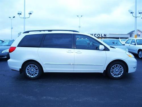 Toyota Sienna Eddie Bauer 4x4 Other