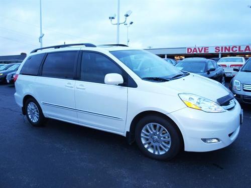 Toyota Sienna 2008 photo 1