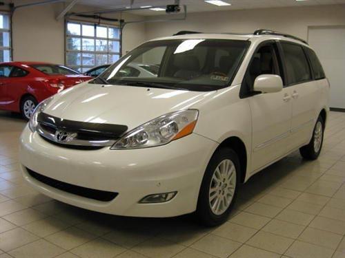 Toyota Sienna 2008 photo 1