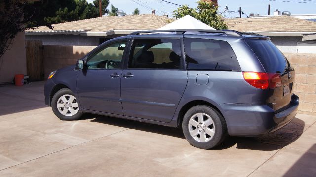 Toyota Sienna 2008 photo 11