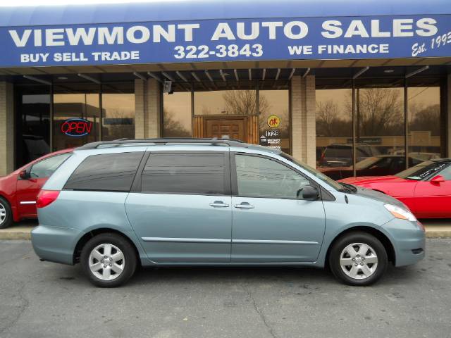 Toyota Sienna X MiniVan