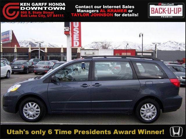 Toyota Sienna 2009 photo 5