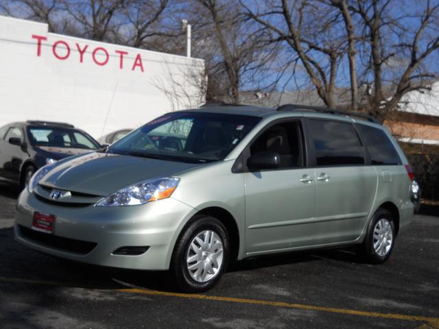 Toyota Sienna X MiniVan