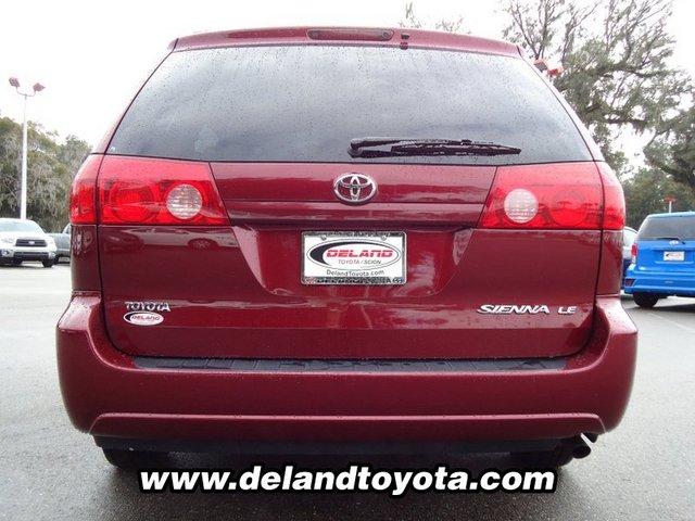 Toyota Sienna 2009 photo 5