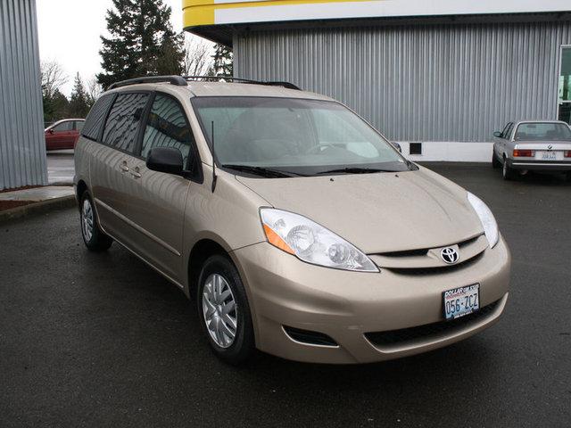 Toyota Sienna 2009 photo 5