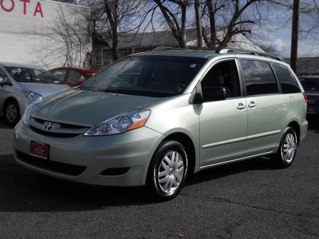 Toyota Sienna X MiniVan