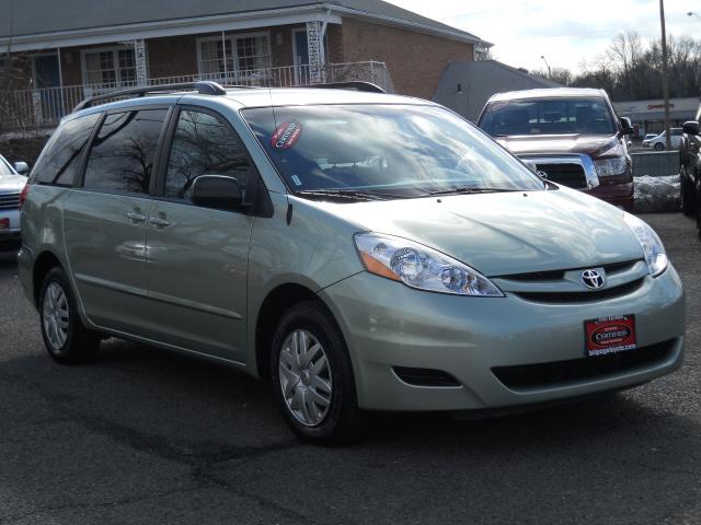 Toyota Sienna 2009 photo 5