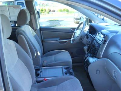 Toyota Sienna SEL Sport Utility 4D MiniVan