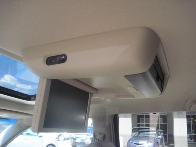 Toyota Sienna 2010 photo 2