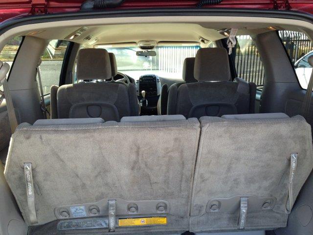 Toyota Sienna 2010 photo 6