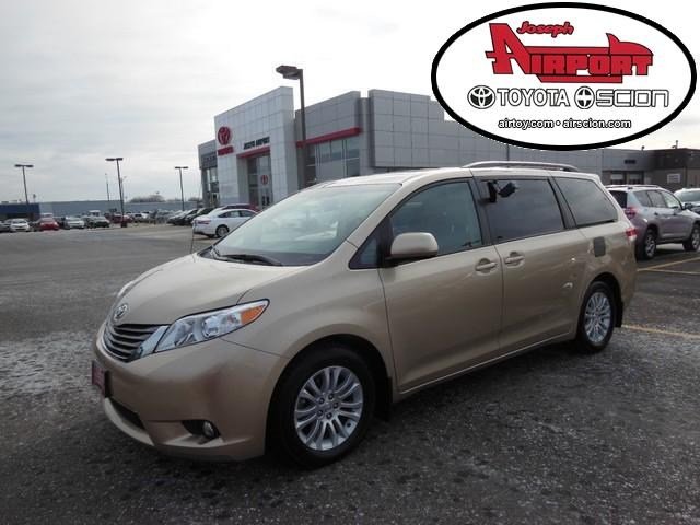 Toyota Sienna SEL Sport Utility 4D Unspecified