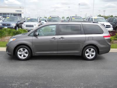 Toyota Sienna X MiniVan