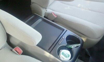 Toyota Sienna 2011 photo 2