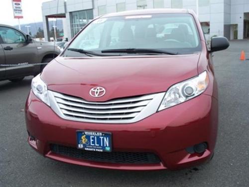 Toyota Sienna Red Line Other