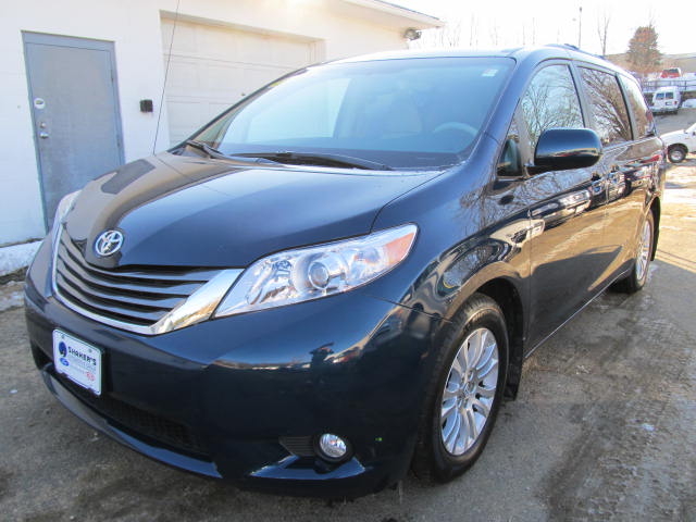 Toyota Sienna SLE --z71 Pkg Unspecified