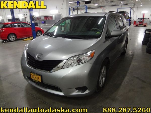 Toyota Sienna SLE --z71 Pkg Unspecified