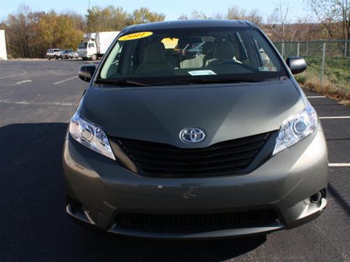 Toyota Sienna REG CAB Sportside 117.5 WB Other