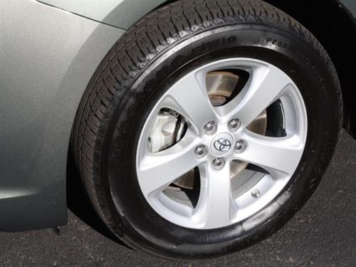 Toyota Sienna 2011 photo 2