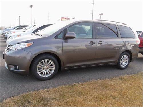 Toyota Sienna SEL Sport Utility 4D Other