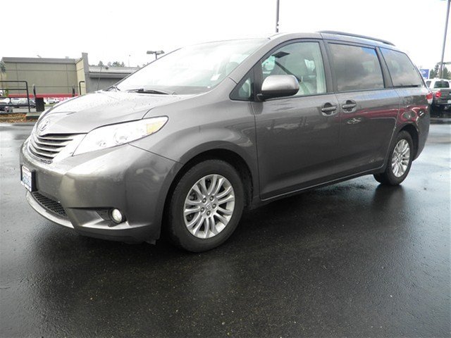 Toyota Sienna SLE --z71 Pkg Unspecified