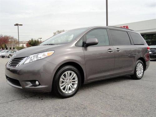 Toyota Sienna SEL Sport Utility 4D Other