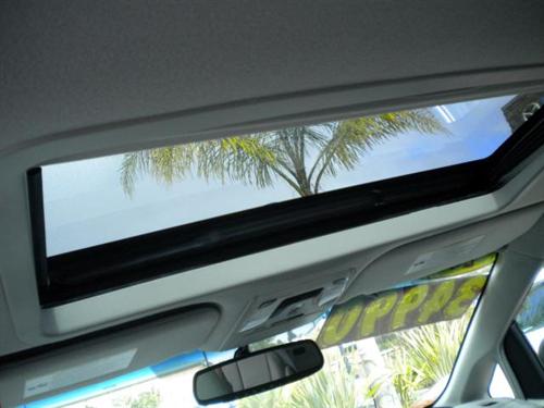 Toyota Sienna 2011 photo 1