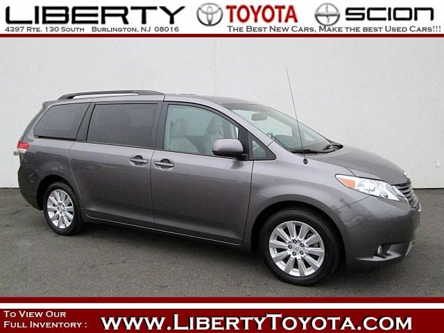Toyota Sienna SLE --z71 Pkg Unspecified