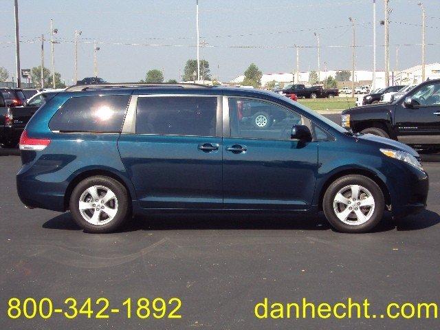 Toyota Sienna X MiniVan