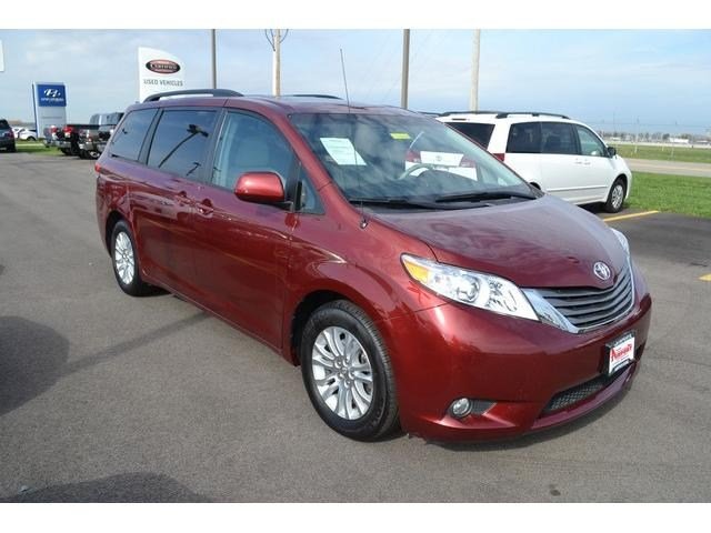 Toyota Sienna 2011 photo 5