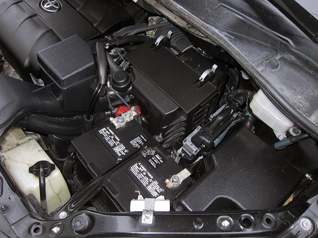 Toyota Sienna 2011 photo 3