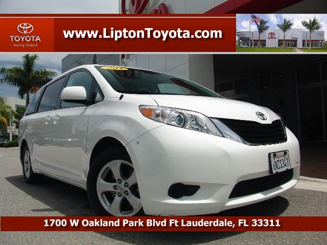 Toyota Sienna SLE --z71 Pkg Other