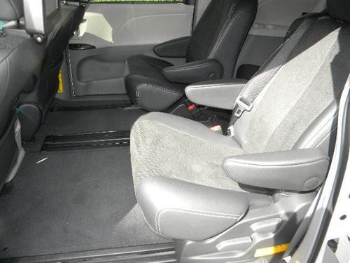 Toyota Sienna SE Other