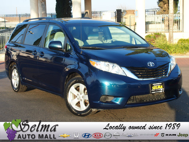 Toyota Sienna SLE --z71 Pkg Unspecified