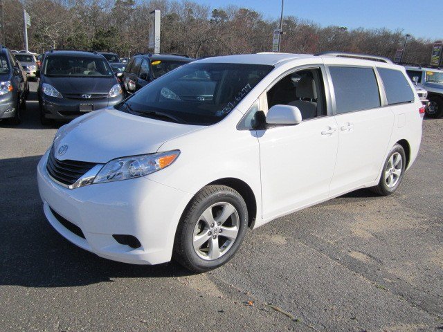 Toyota Sienna SLE --z71 Pkg Other