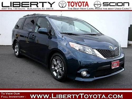 Toyota Sienna SE Other