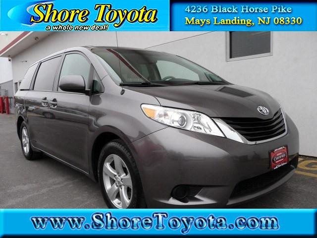 Toyota Sienna SLE --z71 Pkg Unspecified