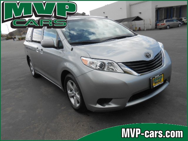 Toyota Sienna SLE --z71 Pkg Unspecified