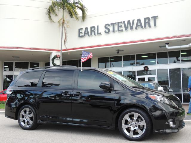 Toyota Sienna SLE --z71 Pkg Unspecified