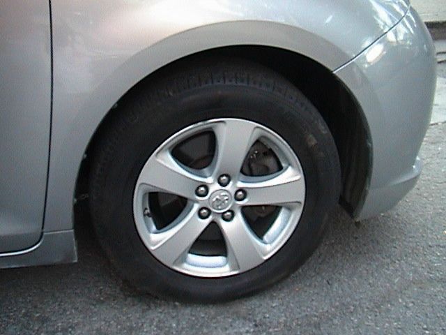 Toyota Sienna 2011 photo 2