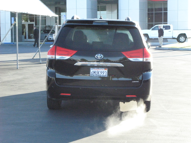 Toyota Sienna 2011 photo 5