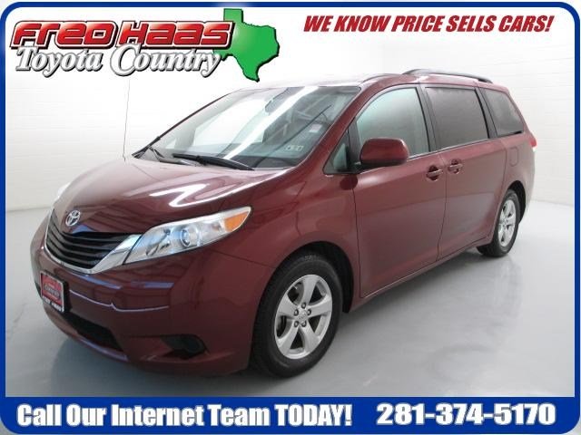 Toyota Sienna SLE --z71 Pkg Unspecified