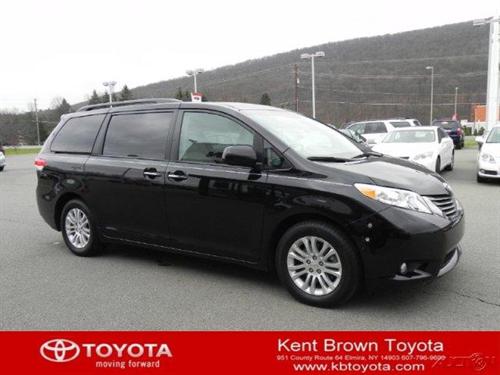Toyota Sienna SEL Sport Utility 4D Other