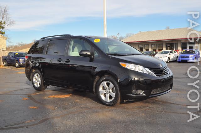 Toyota Sienna SLE --z71 Pkg Unspecified