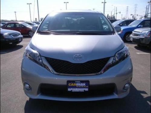 Toyota Sienna SE Other