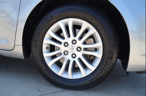 Toyota Sienna Classic HD25 Other